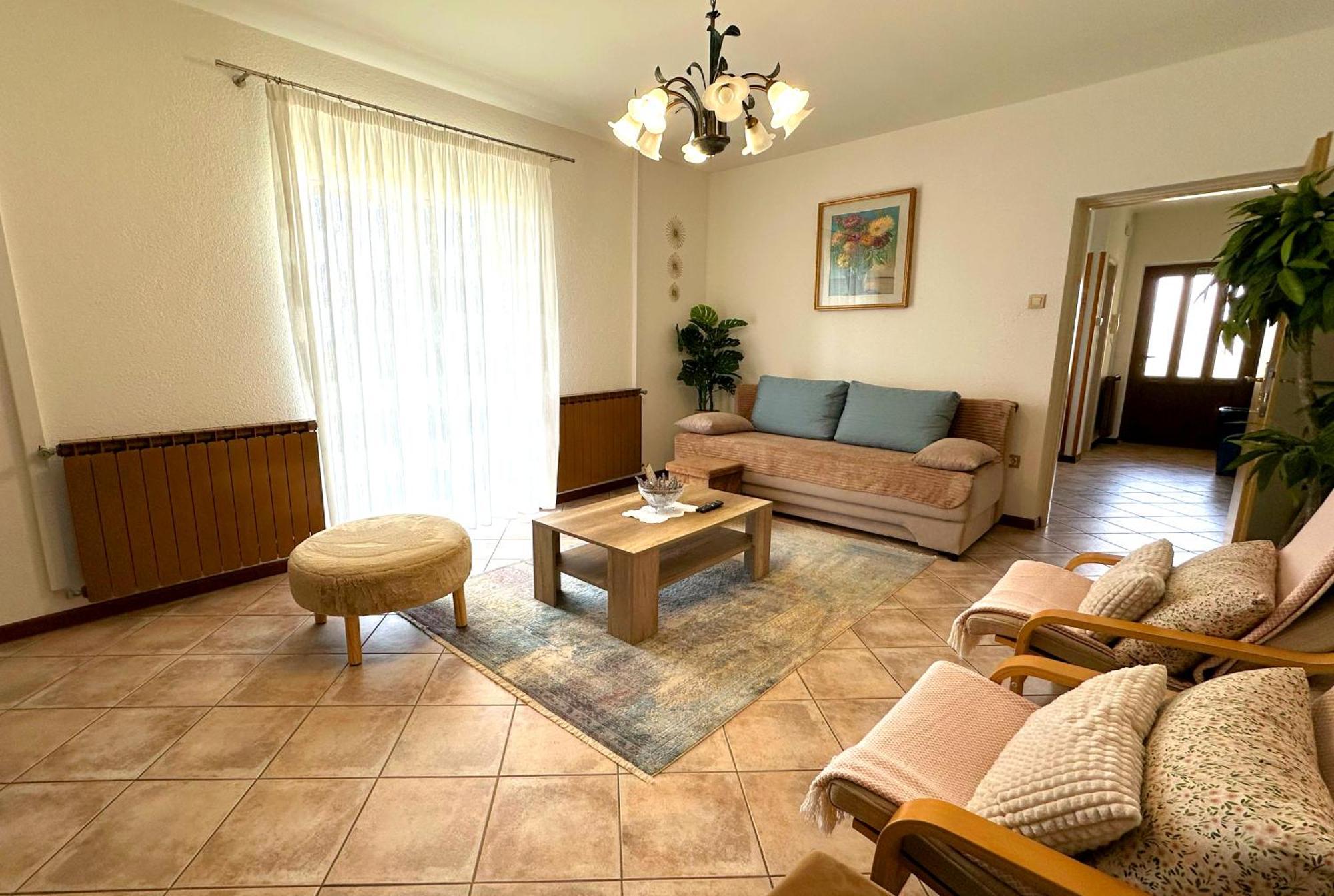 Apartment Ana Бъртонигла Екстериор снимка